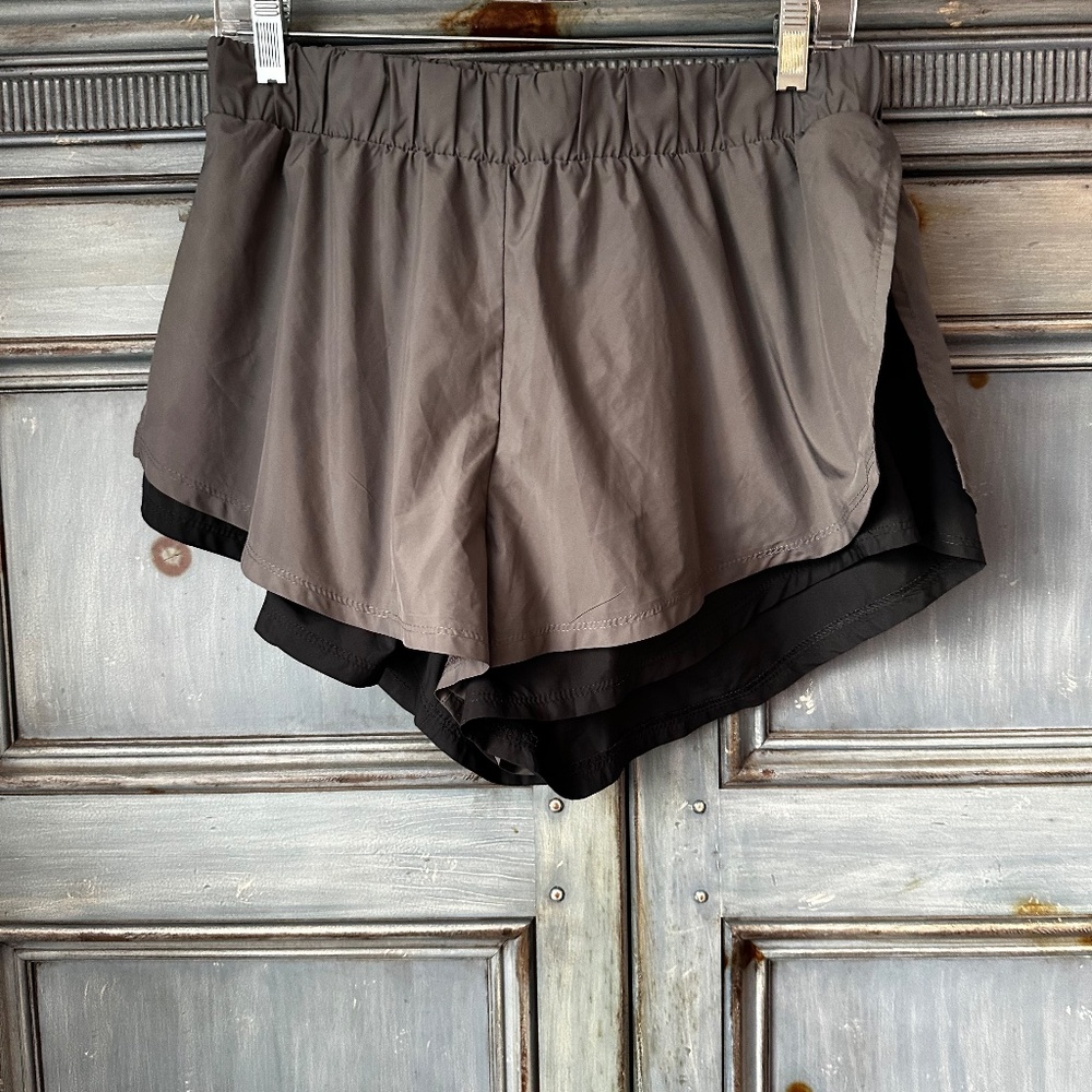 FP Movement Hardio Cardio Shorts Gray Size L - Picture 4 of 10